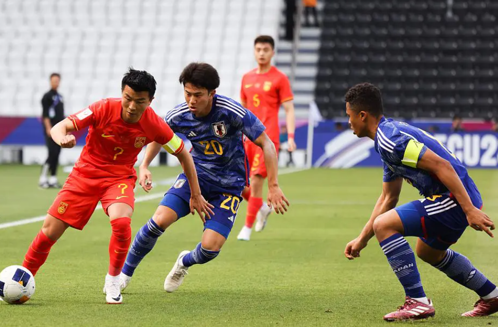 爱游戏体育下载-关于战术调整点燃希望之火，球队绝地反击的信息