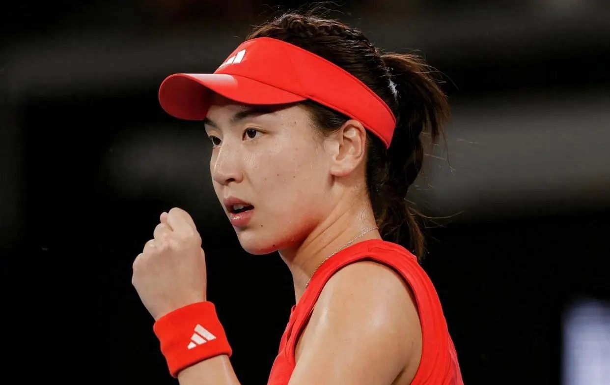 第一时间回顾亚冠赛场上的惊艳瞬间(第一时间回顾亚冠赛场上的惊艳瞬间英文)