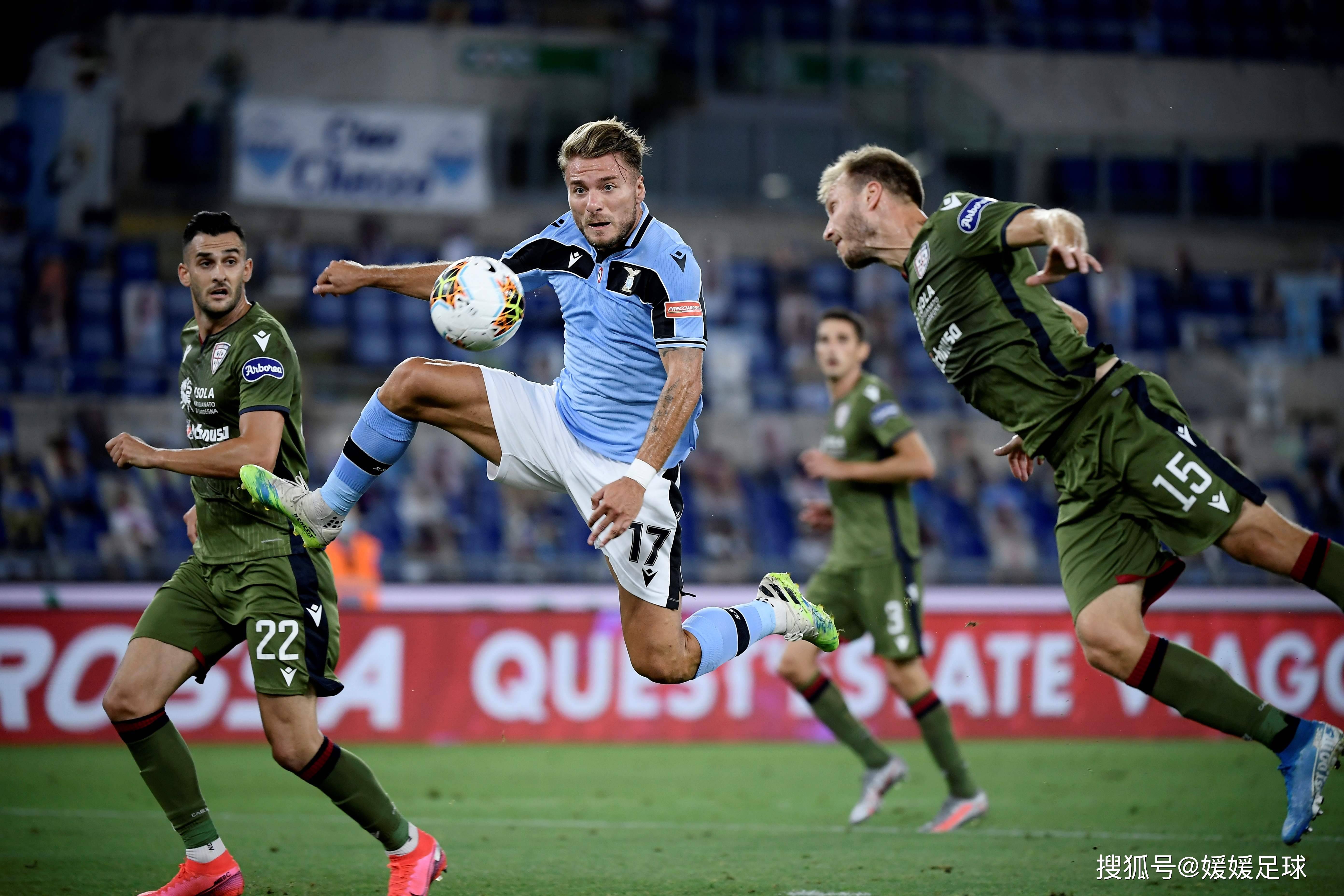 爱游戏登录-激烈角逐！国际足球比赛热闹上演的简单介绍