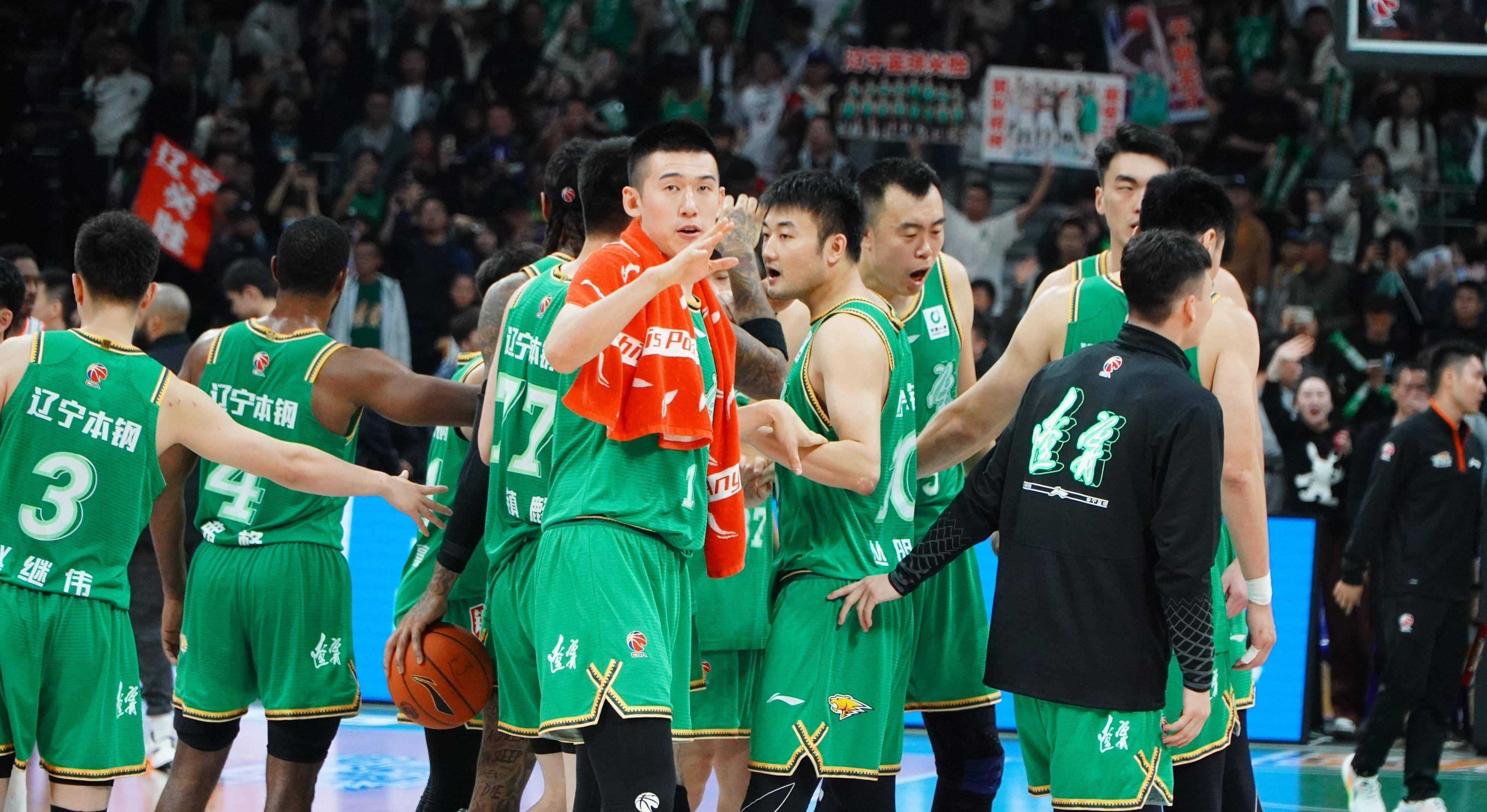 辽宁男篮连战连胜,势不可挡!(两连胜的辽宁男篮让cba悬念再起) 辽宁男篮连战连胜,势不可挡!(两连胜的辽宁男篮让cba悬念再起)