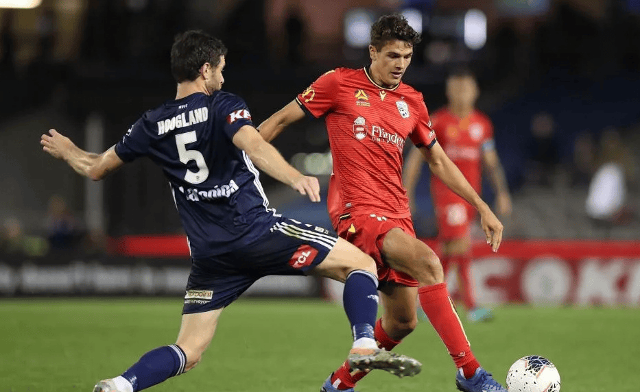 爱游戏官方入口-阿尔希拉尔进攻端火力强劲，欲破鹿岛鹿角防线