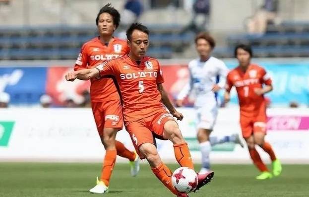 爱游戏入口-关于鹿岛鹿角进攻端火力强劲，欲破蒙特雷防线的信息