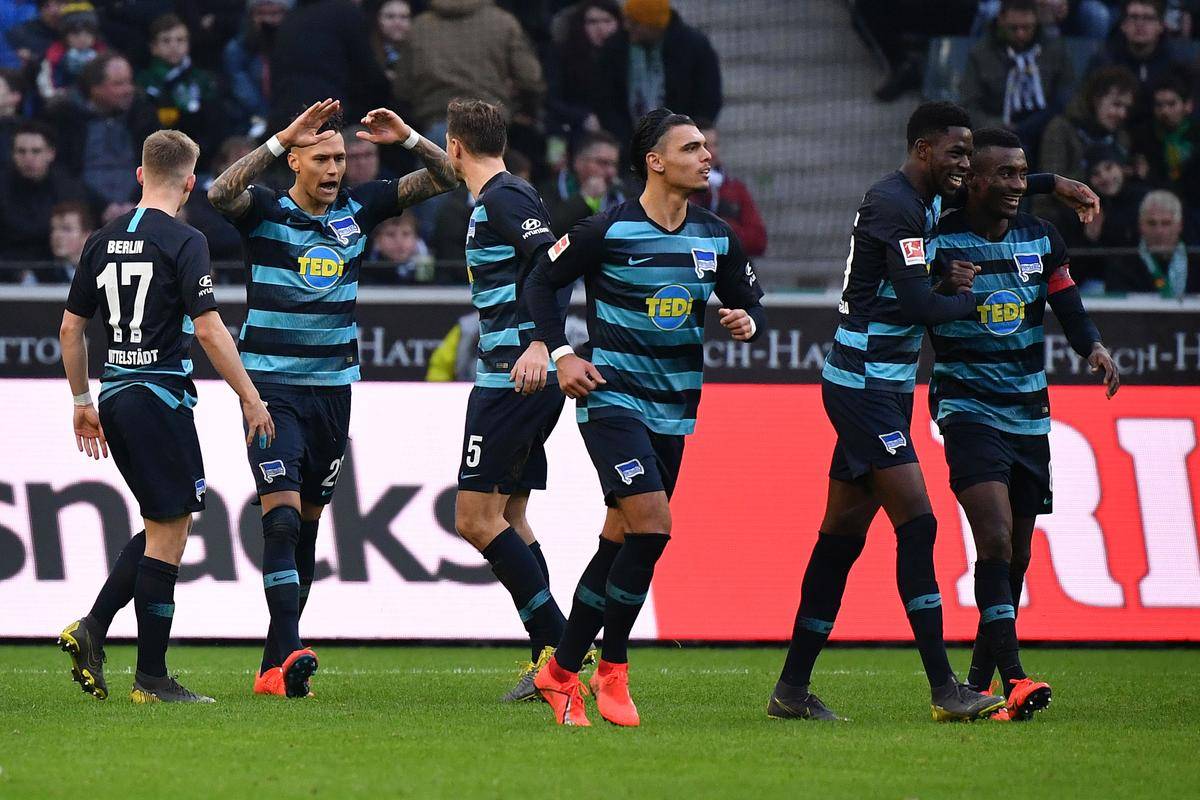 爱游戏官方入口-柏林赫塔在主场险胜，挽回颓势