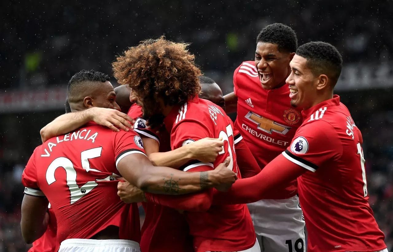 曼城轻取托特纳姆,勇夺晋级门票 曼城轻取托特纳姆,勇夺晋级门票