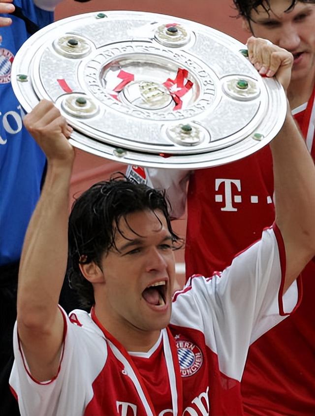 关于拜仁一败涂地变成拜仁失败面临颓势难以挽回的信息