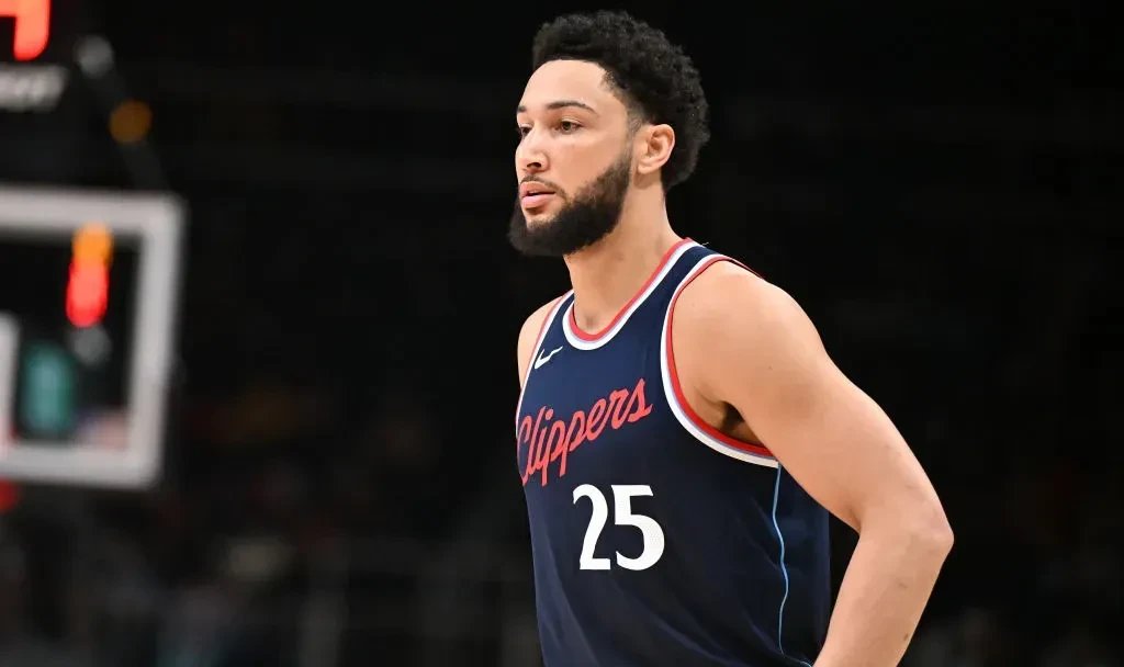 爱游戏登录-关键时刻冷静应对，球队壮志凌云