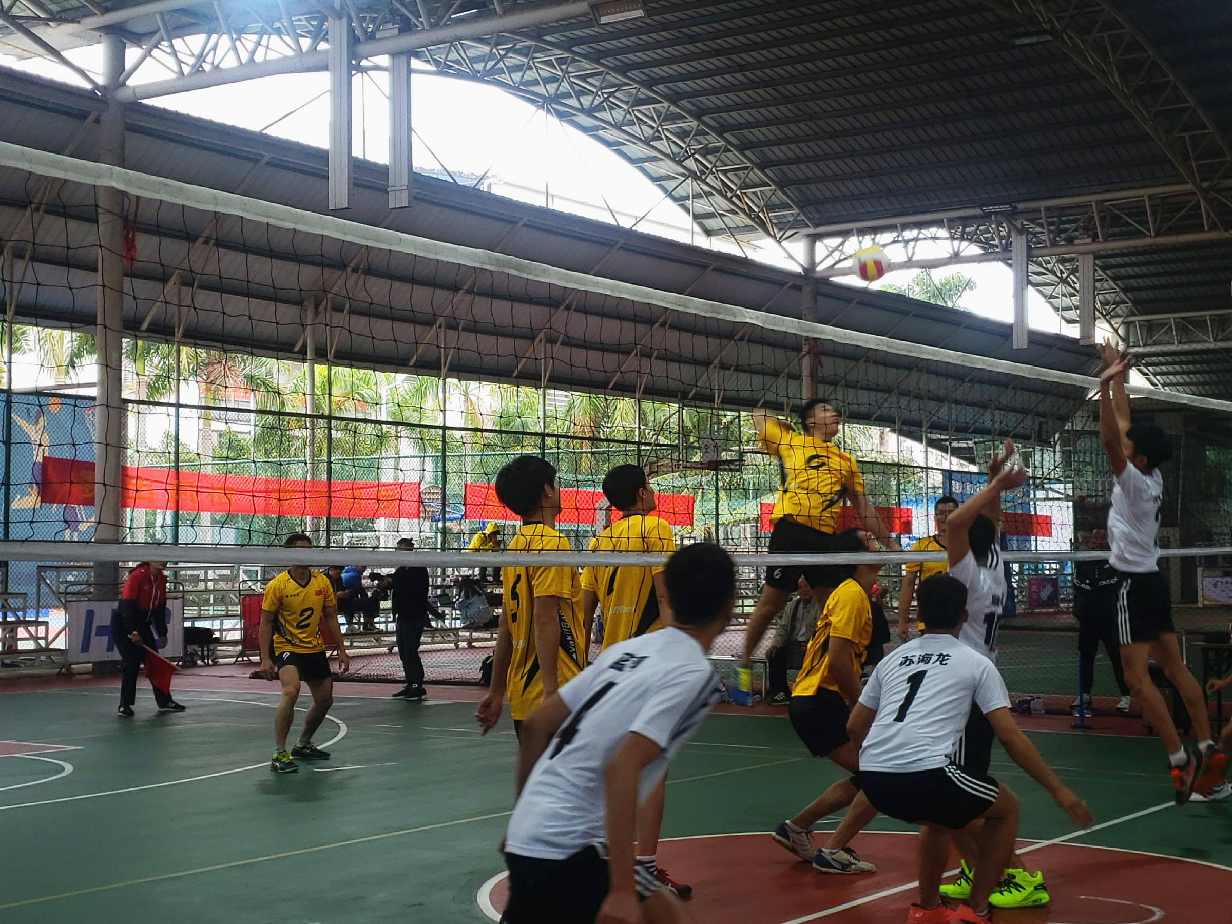 爱游戏-包含龙争虎斗，运动壮举振奋人心的词条