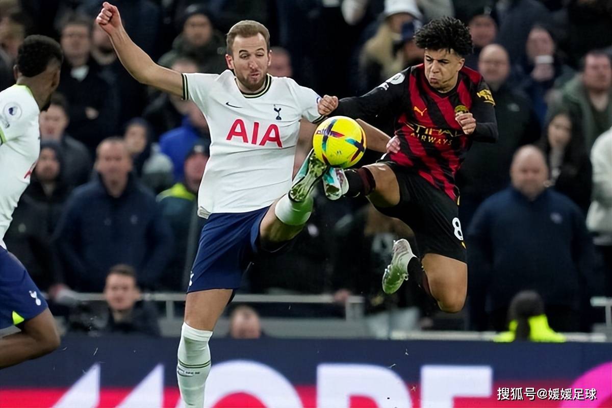 爱游戏体育直播-破记录！重庆女足球队跃居联赛榜首，引关注的简单介绍