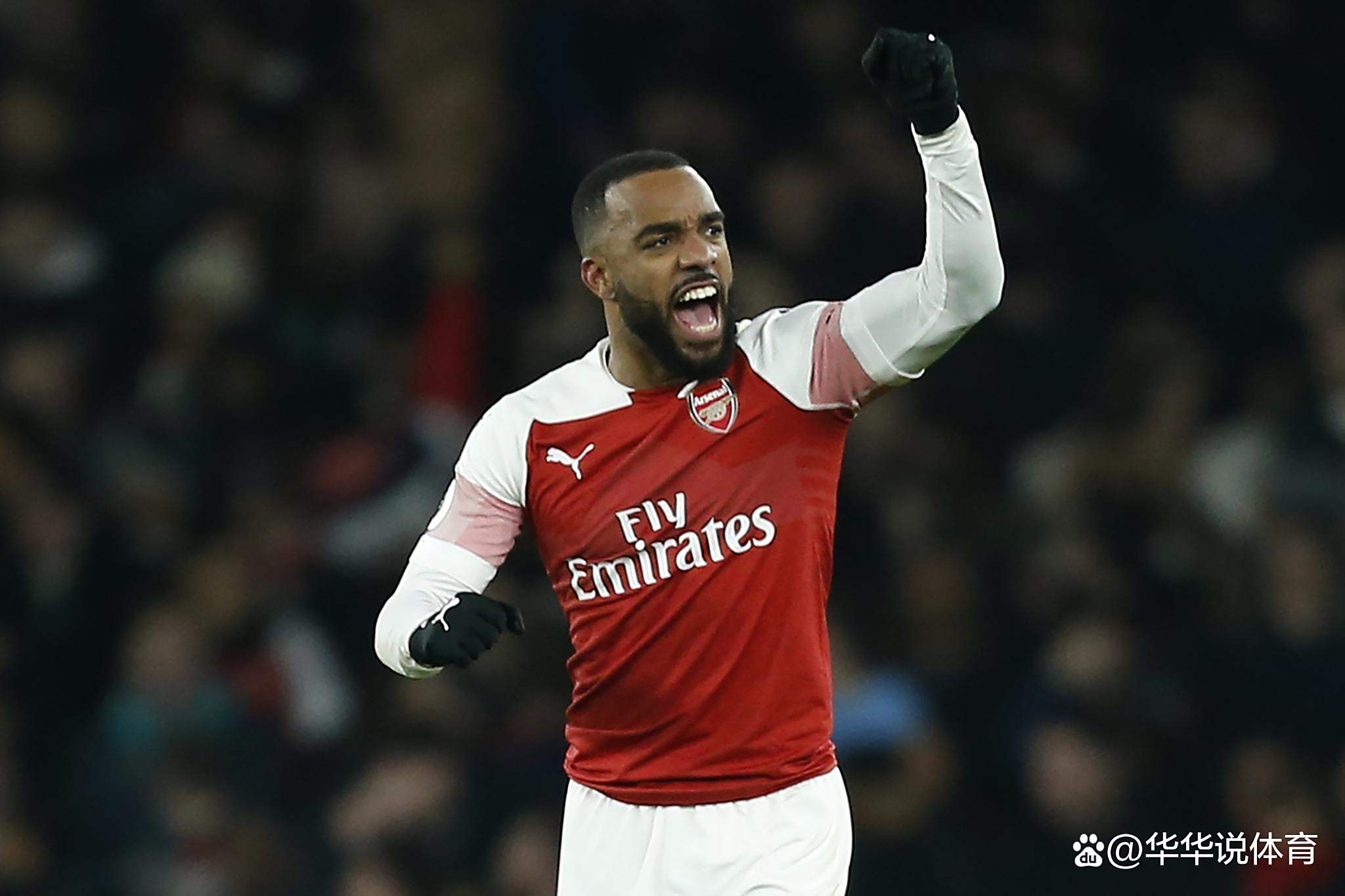 包含里昂球员个人表现持续火热，成为球队利器的词条