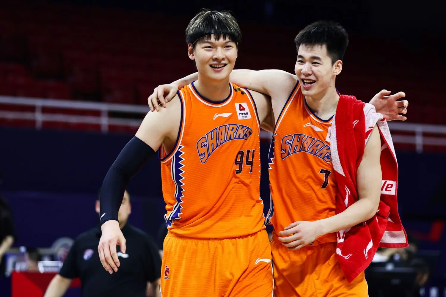 上海男篮击败北控，士气高昂