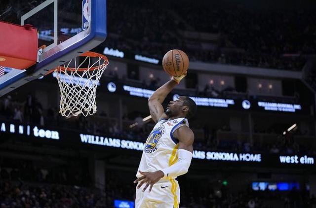 勇士队双塔表现出色，火热攻守皆有亮点的简单介绍