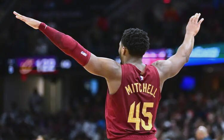 爱游戏app下载-包含热火球星遭遇伤病困扰，赛季前景堪忧的词条