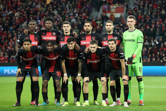 关于勒沃库森球迷团队赴欧战名城，助球队取胜的信息